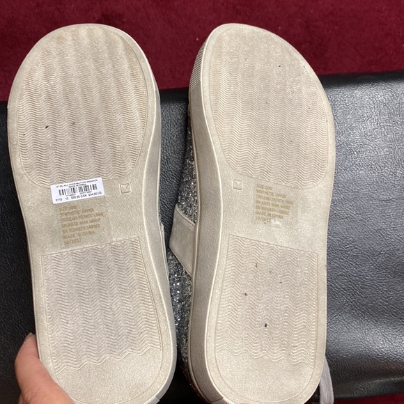 Woman’s sneakers - Picture 5 of 6